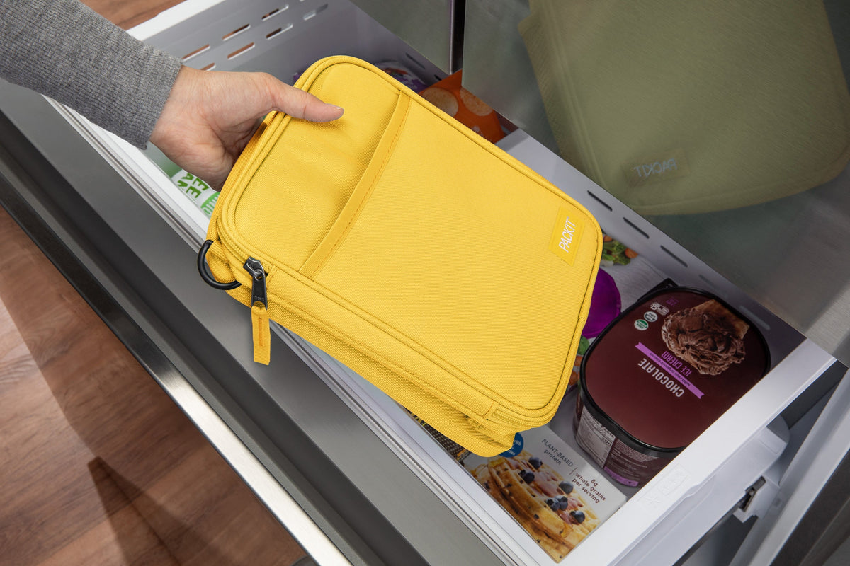 freezable-crossbody-lunch-box-y1 Crossbody-Lunch-Box-Lemonade-Freezer.jpg