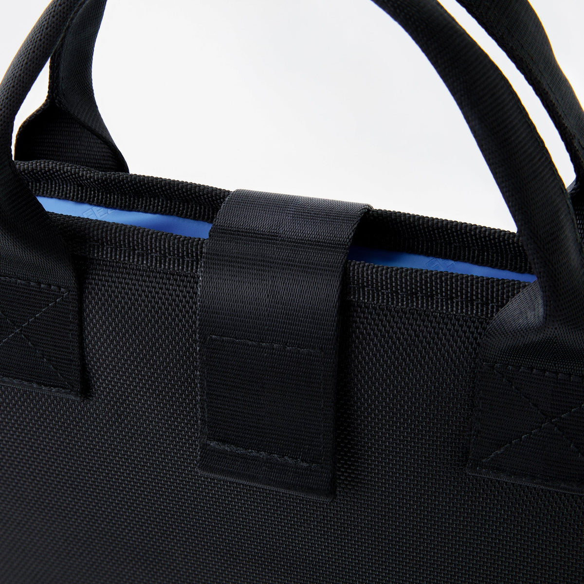 freezable-chill-board-large-e4 freezable-chill-board-large-black-ecofreeze-plus-zoom-handles.jpg