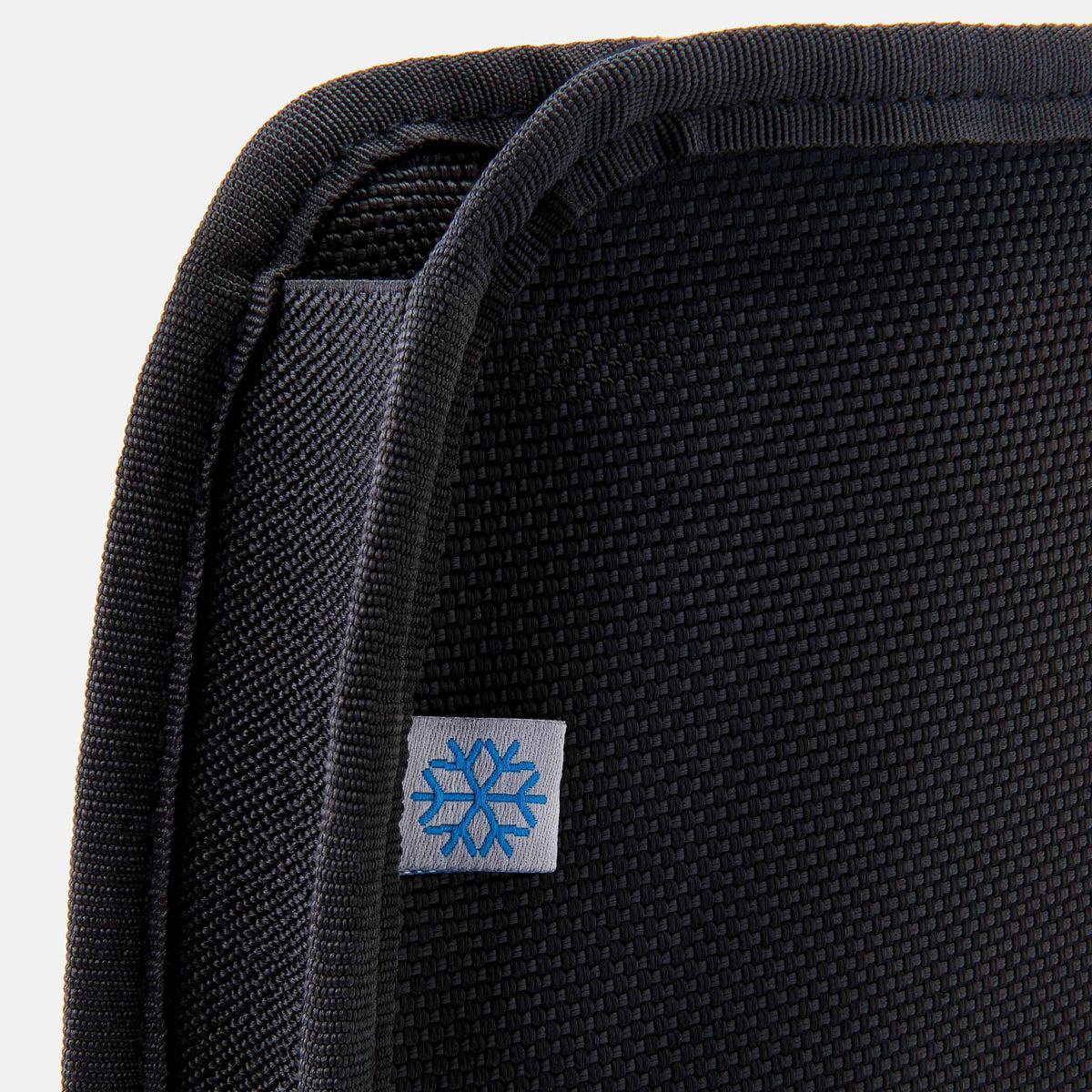 freezable-wine-cooler-f8 freezable-wine-cooler-black-zoom-snowflake-tag.jpg